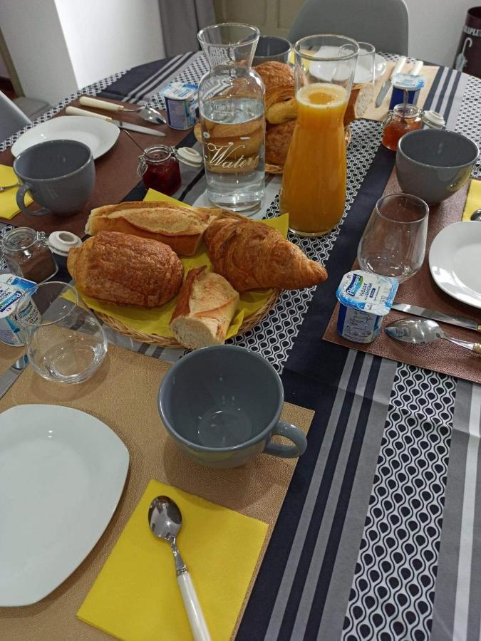 Les Muches Bed & Breakfast Bouzincourt Luaran gambar